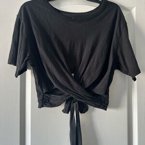 Aerie Black Tie-Front Crop Top